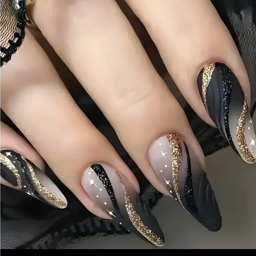 New 24 pcs fake hand nails match